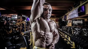 Wojciech Pieczaba sesja zdjęciowa w Hell Gym